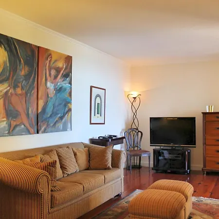 Exquisite Madeira Luz 5 Bedroom Heated Pool Sea Views Games * Funchal (Madeira)