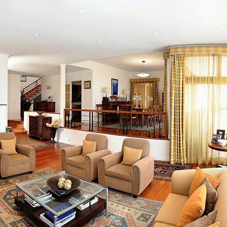 Exquisite Madeira Luz 5 Bedroom Heated Pool Sea Views Games * Funchal (Madeira)