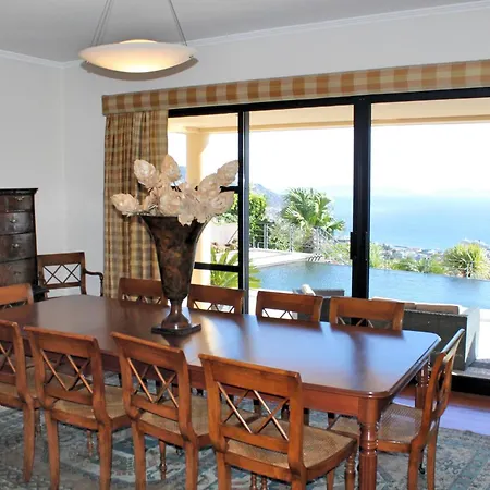Villa Exquisite Madeira Luz 5 Bedroom Heated Pool Sea Views Games